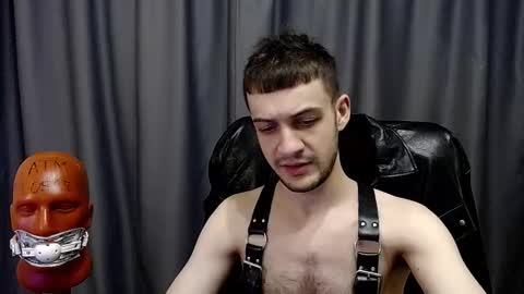 Snapshot of sir_damien chatting on 10/19/25, 02:45 Sir Damien online show from 10/19/25, 02:45