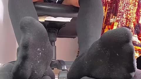 Snapshot of sir_kev66 chatting on 03/12/25, 06:33 only foot worshipers here online show from 03/12/25, 06:33