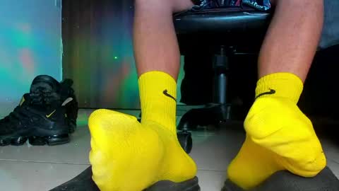 Snapshot of sir_kev66 chatting on 05/01/26, 06:40 only foot worshipers here online show from 05/01/26, 06:40