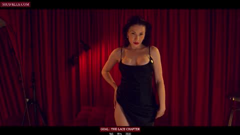 Snapshot of siravelle chatting on 10/25/25, 06:35 Siravelle online show from 10/25/25, 06:35