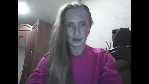 Snapshot of siren_voise chatting on 02/17/26, 12:12 siren_voise online show from 02/17/26, 12:12