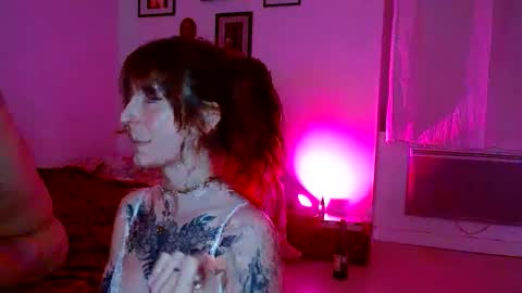 Snapshot of sirena_fox chatting on 01/14/26, 09:09 Sirena Fox online show from 01/14/26, 09:09