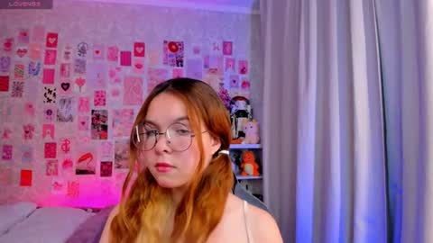 Snapshot of sirena_kennedy chatting on 07/28/26, 03:02 sirena kennedy online show from 07/28/26, 03:02