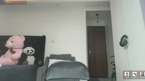 Snapshot of siri_saru chatting on 03/02/26, 11:44 Deey online show from 03/02/26, 11:44