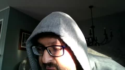 Snapshot of sirmike80 chatting on 11/03/25, 12:39 SirMike80 online show from 11/03/25, 12:39