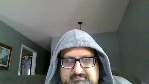 Snapshot of sirmike80 chatting on 06/26/26, 12:31 SirMike80 online show from 06/26/26, 12:31