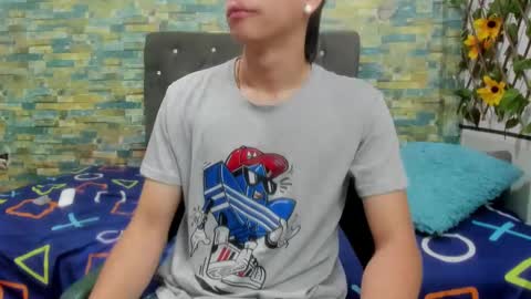 Snapshot of sirryant chatting on 02/19/25, 12:33 SIR RYANT online show from 02/19/25, 12:33