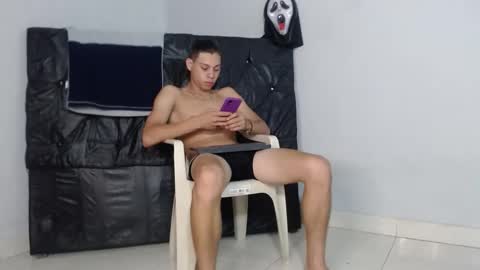 Snapshot of sirryant chatting on 11/22/25, 01:26 SIR RYANT online show from 11/22/25, 01:26