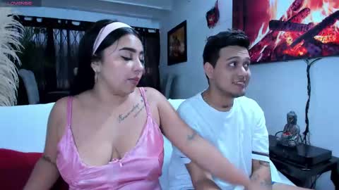 Snapshot of sisiandsam chatting on 02/28/25, 01:58 SISI AND SAM online show from 02/28/25, 01:58