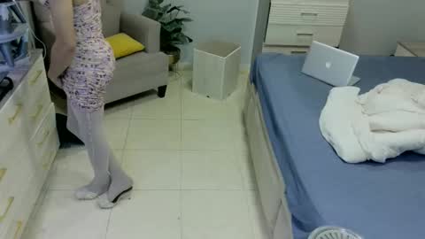 D i f a  Ana Arbeh shemale online show from 02/17/26, 08:04