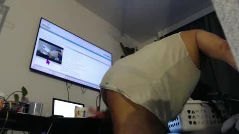 Snapshot of sissyboilooking chatting on 02/02/25, 02:24 RESPONDS WELL TO ... online show from 02/02/25, 02:24