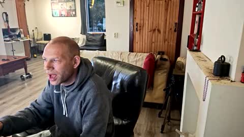 Petra online show from 03/15/26, 05:52