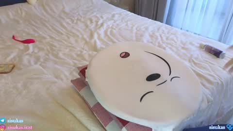 Snapshot of sisukass chatting on 01/16/25, 11:58 Luna And Alek 3 online show from 01/16/25, 11:58