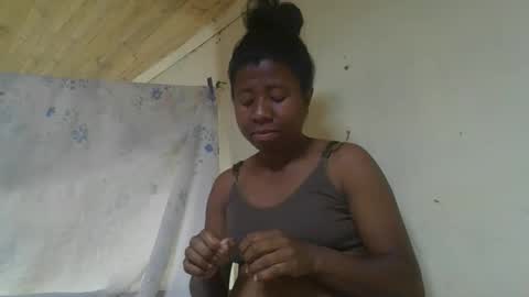 Snapshot of sitraka93 chatting on 10/15/25, 06:52 Sitraka online show from 10/15/25, 06:52