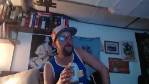 Snapshot of situationallefty chatting on 11/28/25, 05:43 Situational Lefty online show from 11/28/25, 05:43