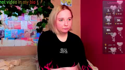 Snapshot of sitxan chatting on 02/13/25, 08:06 Xana help me get 20 likes online show from 02/13/25, 08:06