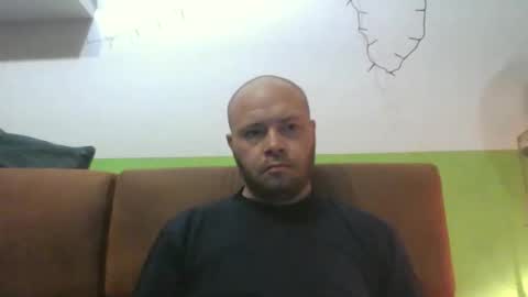 sixten19795 online show from 11/18/25, 07:46