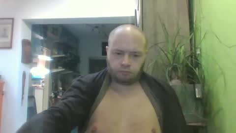 sixten19795 online show from 11/21/25, 08:24