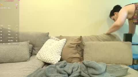 Snapshot of sizzlemewet chatting on 01/11/25, 07:49 sizzlemewet online show from 01/11/25, 07:49