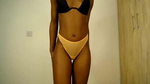 sizzly_ass online show from 05/19/26, 02:01
