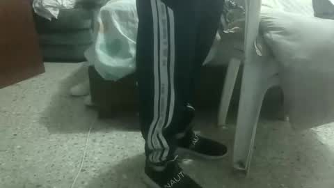 Snapshot of skanky_little_dolls chatting on 10/04/25, 11:41 skanky_little_dolls online show from 10/04/25, 11:41