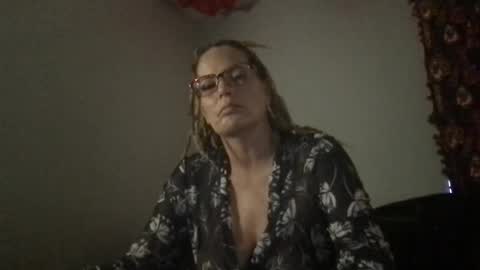 Snapshot of skarfos_babes chatting on 12/12/24, 08:10 skarfos_babes online show from 12/12/24, 08:10