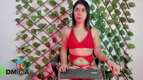 Snapshot of skarlet04 chatting on 09/19/25, 03:02 Skarlet online show from 09/19/25, 03:02