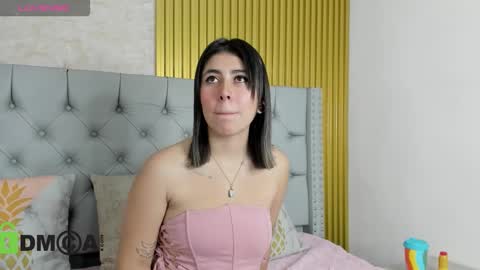 Snapshot of skarlet04 chatting on 09/22/25, 03:14 Skarlet online show from 09/22/25, 03:14