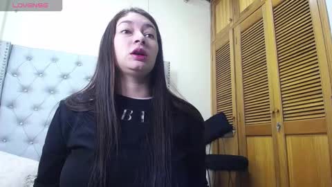 skarlett_36 online show from 03/23/26, 01:04