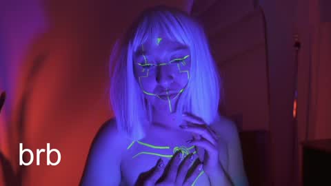 Im Scarlett  ONLINE  5pm-10pm NYC time  online show from 12/20/24, 12:49