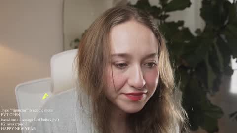 Im Scarlett  ONLINE  5pm-10pm NYC time  online show from 01/04/25, 07:34