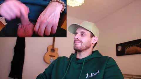 Snapshot of skatejocke chatting on 11/16/25, 05:51 skatejocke online show from 11/16/25, 05:51