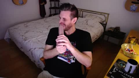 Snapshot of skatejocke chatting on 11/29/25, 01:58 skatejocke online show from 11/29/25, 01:58