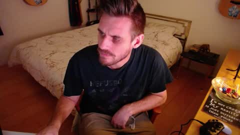 Snapshot of skatejocke chatting on 11/30/25, 01:26 skatejocke online show from 11/30/25, 01:26