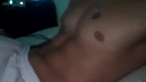 Snapshot of skater19xxx chatting on 01/12/25, 07:10 miguel online show from 01/12/25, 07:10