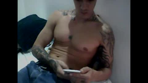 Snapshot of skater19xxx chatting on 03/03/25, 11:56 miguel online show from 03/03/25, 11:56