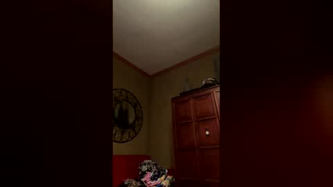 Snapshot of skaterbate222 chatting on 05/15/26, 01:34 skaterbate222 online show from 05/15/26, 01:34