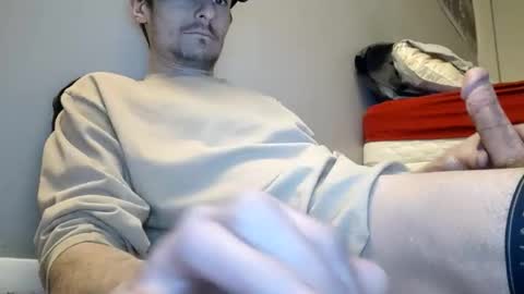 Snapshot of skaterpunk_92 chatting on 12/20/25, 12:23 skaterpunk_92 online show from 12/20/25, 12:23