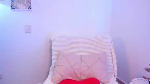 Snapshot of skeeter_cb chatting on 05/11/26, 04:48 Skeete CHRISTMAS SHOW THIS DECEMBER 24 CHECK OUT MY AMAZON LIST AND MAKE ME HAPPY online show from 05/11/26, 04:48