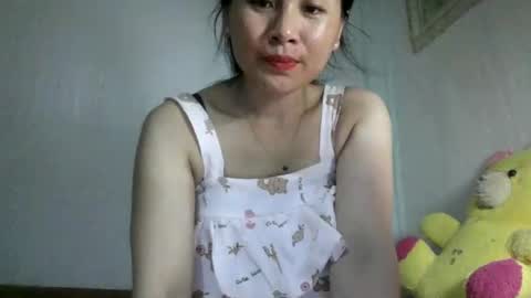 Snapshot of skie1111 chatting on 05/17/26, 04:10 Shie online show from 05/17/26, 04:10