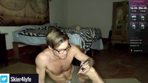Snapshot of skier4lyfe chatting on 01/02/25, 03:48 Seth the Skier online show from 01/02/25, 03:48