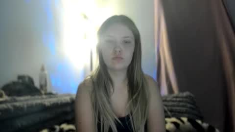 skiimaskabby online show from 12/17/25, 12:22