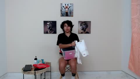 skinny online show from 04/12/26, 02:49