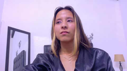 Snapshot of skinny_hottie18 chatting on 01/18/25, 04:31 skinny_hottie18 online show from 01/18/25, 04:31