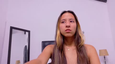 Snapshot of skinny_hottie18 chatting on 01/20/25, 01:42 skinny_hottie18 online show from 01/20/25, 01:42