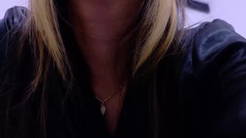 Snapshot of skinny_hottie18 chatting on 02/11/25, 05:29 skinny_hottie18 online show from 02/11/25, 05:29