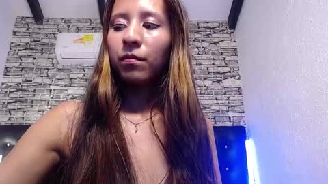 Snapshot of skinny_hottie18 chatting on 02/28/25, 09:01 skinny_hottie18 online show from 02/28/25, 09:01
