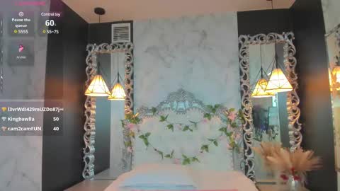 Snapshot of skinny_linda chatting on 02/13/25, 01:15   online show from 02/13/25, 01:15