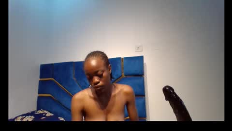 skinnyasssexyboobs online show from 12/22/25, 08:11