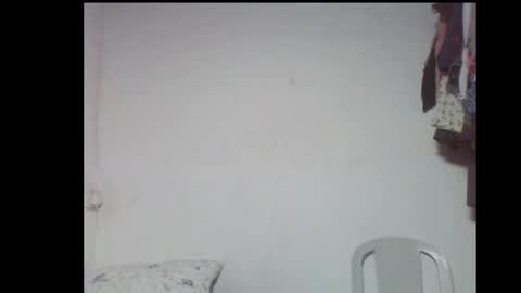 Linda independent model online show from 12/17/25, 10:05